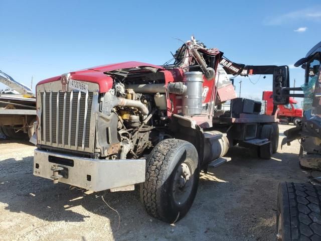 2009 Kenworth Construction T800