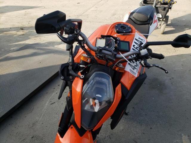 2015 KTM 1290 Super Duke R