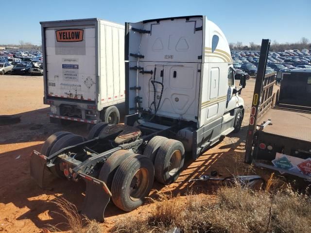 2019 Freightliner Cascadia 125