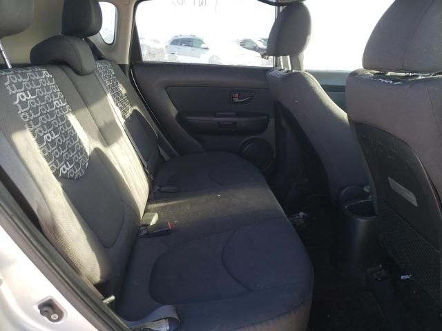 2011 KIA Soul +