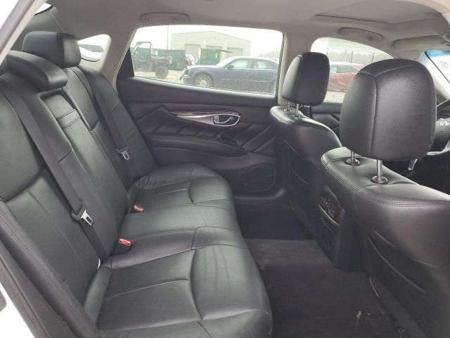 2016 Infiniti Q70 3.7