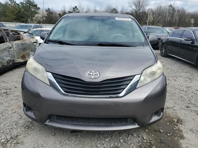 2011 Toyota Sienna LE