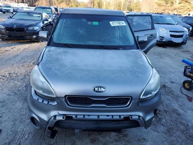 2013 KIA Soul +