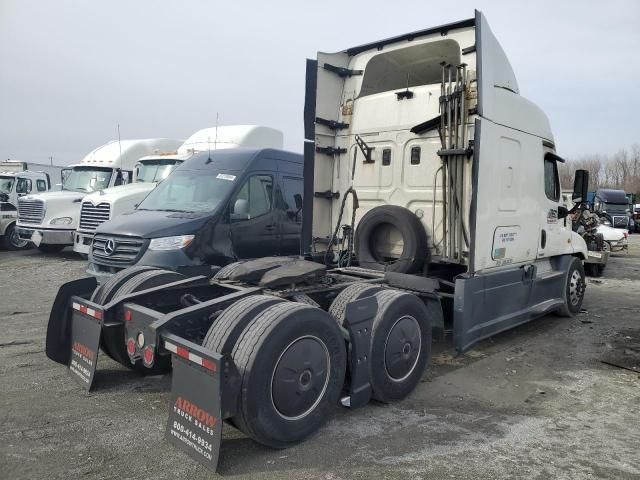 2015 Freightliner Cascadia 125