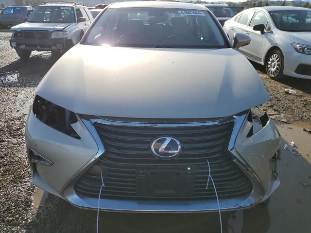 2016 Lexus ES 300H