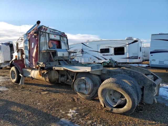 2013 Kenworth Construction T800