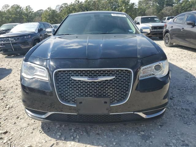 2019 Chrysler 300 Touring