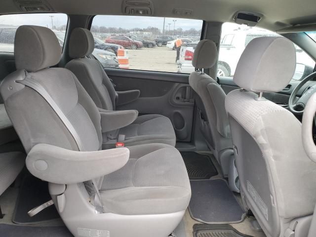 2006 Toyota Sienna LE