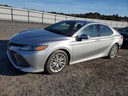 Toyota Camry salvage cars for sale: 2018 Toyota Camry Hybrid