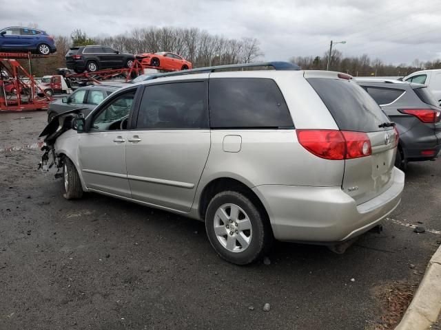 2006 Toyota Sienna CE