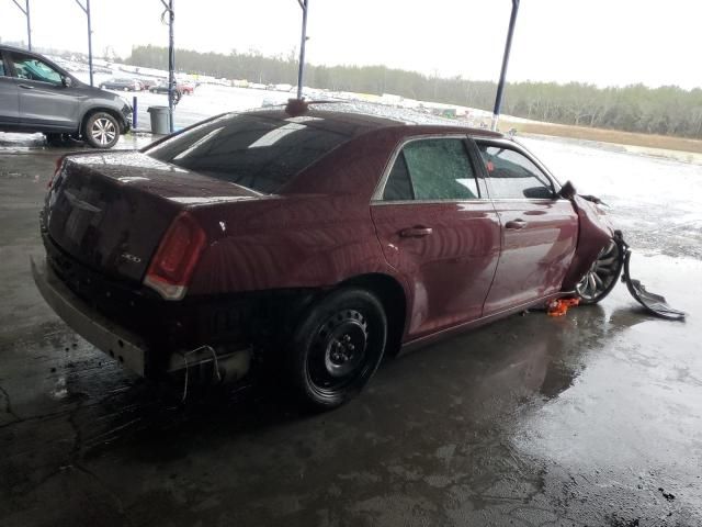 2018 Chrysler 300 Touring