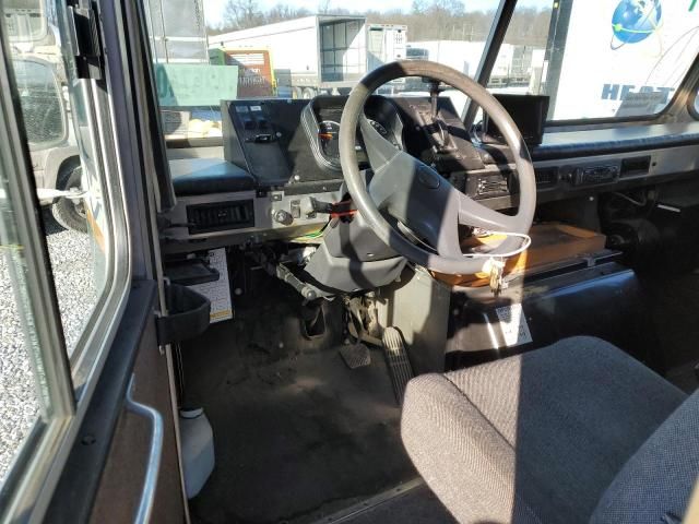 2003 Freightliner Chassis M Line WALK-IN Van