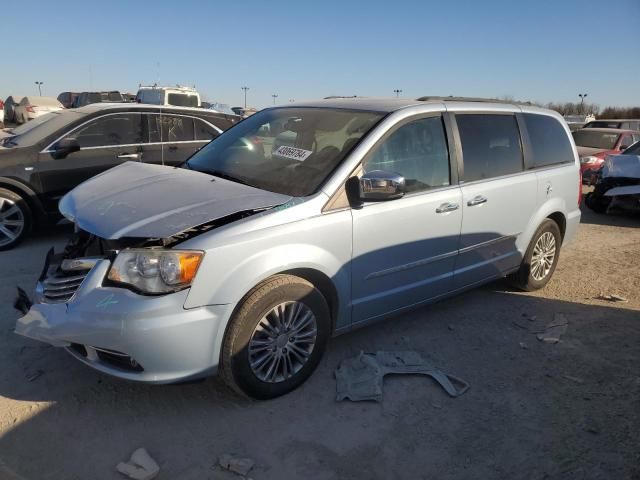 2013 Chrysler Town & Country Touring L