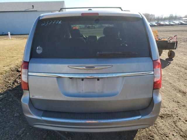 2013 Chrysler Town & Country Touring