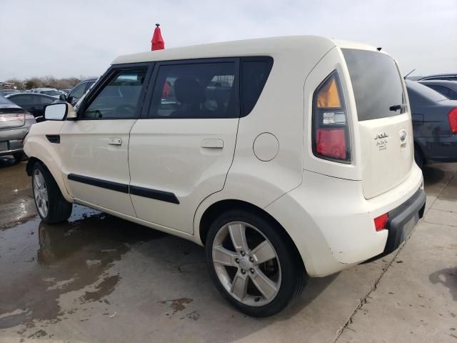 2010 KIA Soul +