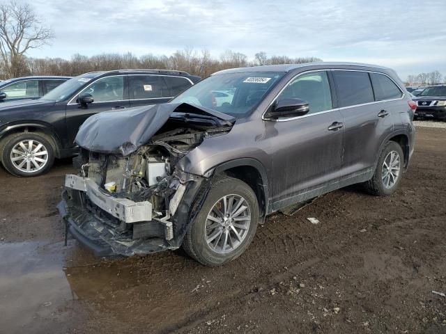 2019 Toyota Highlander SE