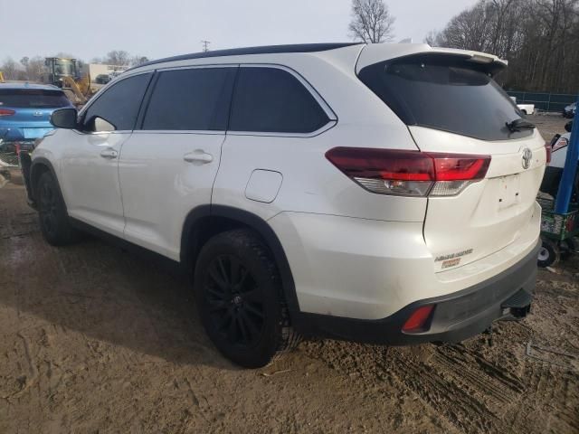 2019 Toyota Highlander SE