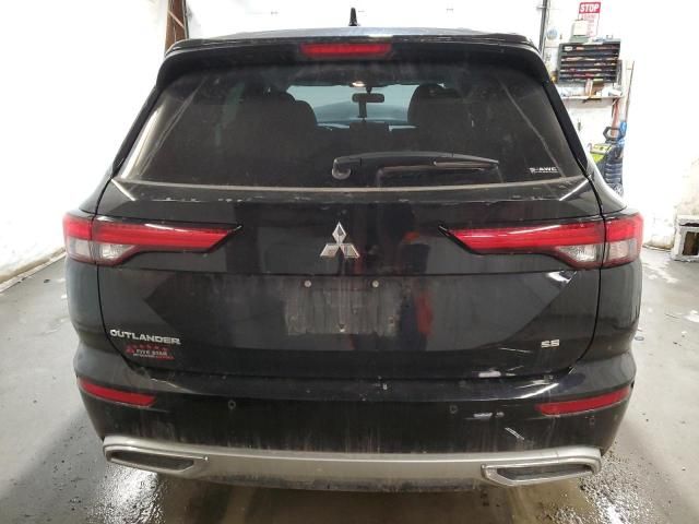 2022 Mitsubishi Outlander SE