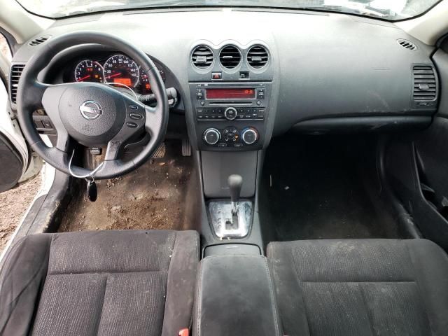 2010 Nissan Altima Base