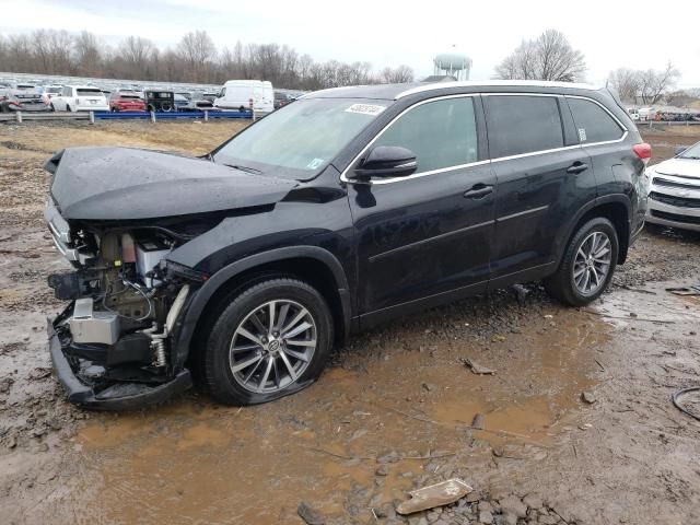 2019 Toyota Highlander SE