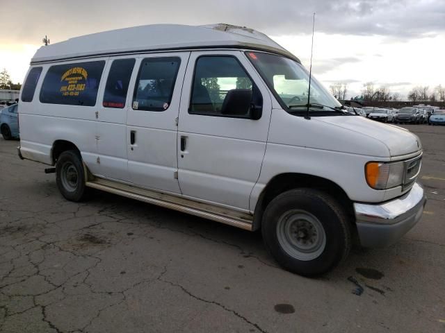 2000 Ford Econoline E350 Super Duty Wagon