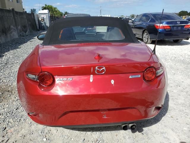 2016 Mazda MX-5 Miata Grand Touring