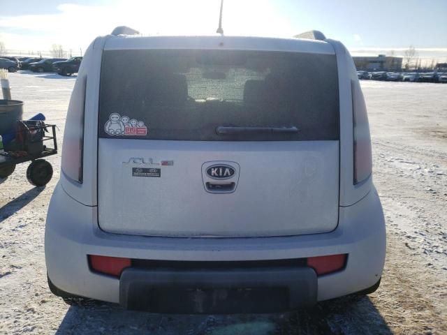 2011 KIA Soul +