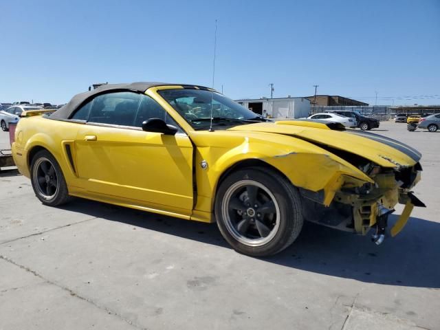 2004 Ford Mustang