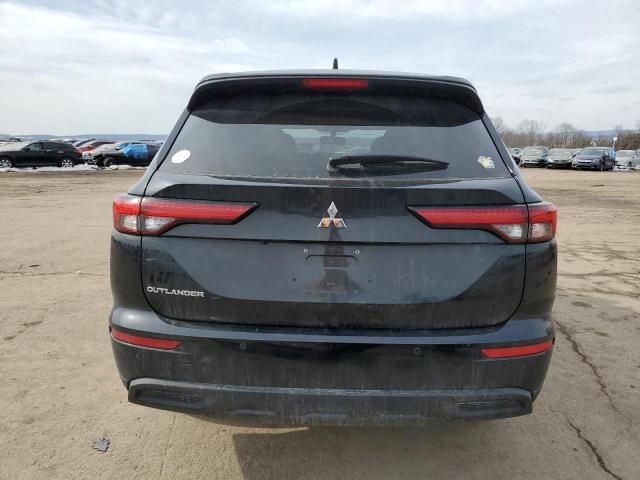 2022 Mitsubishi Outlander ES