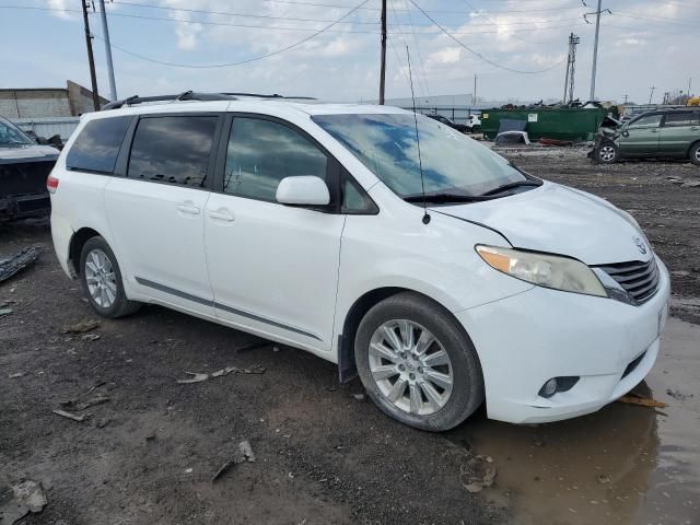 2012 Toyota Sienna XLE