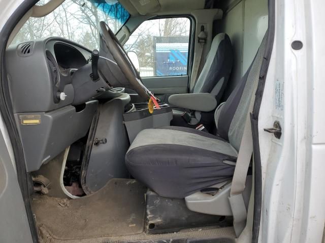 2006 Ford Econoline E450 Super Duty Cutaway Van