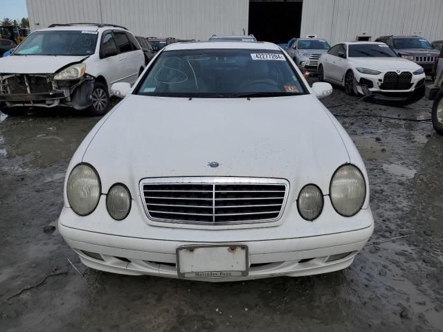 2000 Mercedes-Benz CLK 320