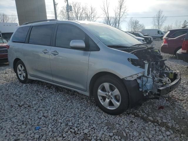 2020 Toyota Sienna LE