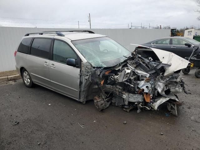 2006 Toyota Sienna CE