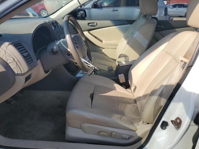 2010 Nissan Altima Base