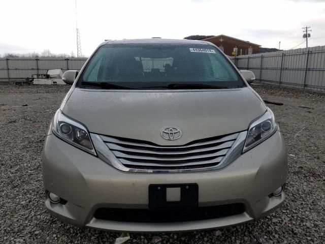 2017 Toyota Sienna XLE