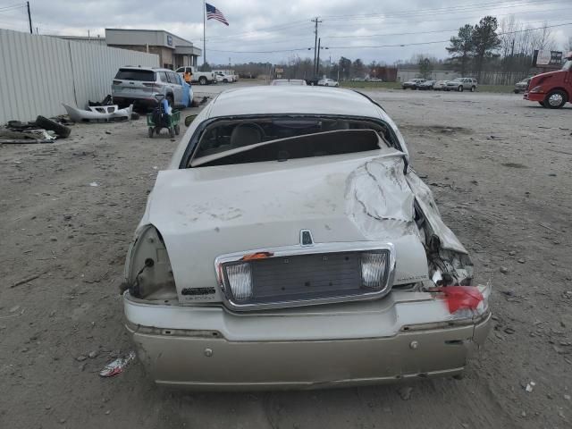 2004 Lincoln Town Car Ultimate