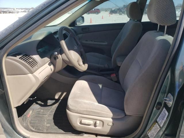 2004 Toyota Camry LE