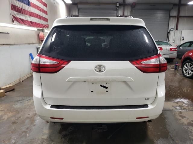 2015 Toyota Sienna LE