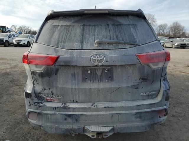 2018 Toyota Highlander SE