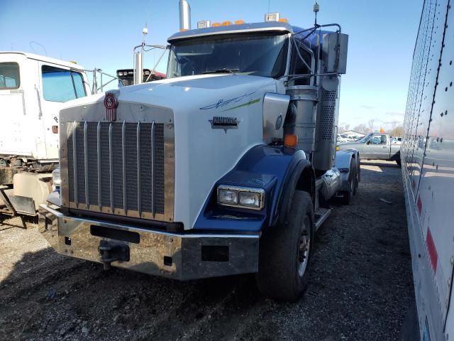 2010 Kenworth Construction T800