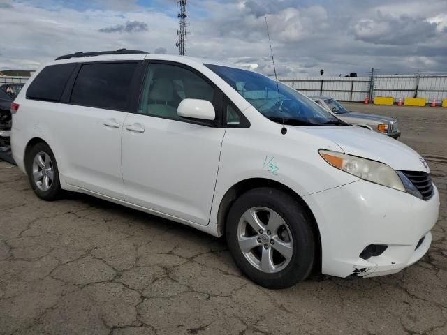 2012 Toyota Sienna LE