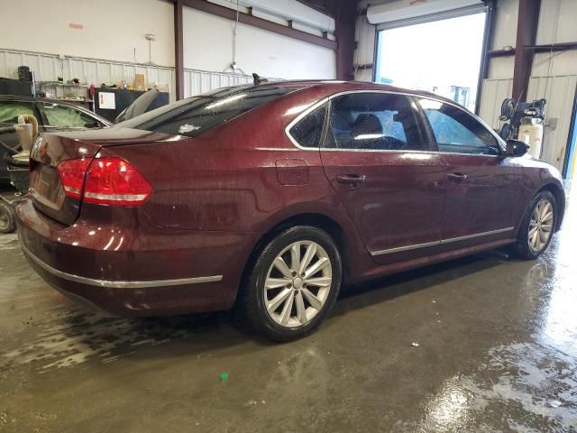 2012 Volkswagen Passat SEL