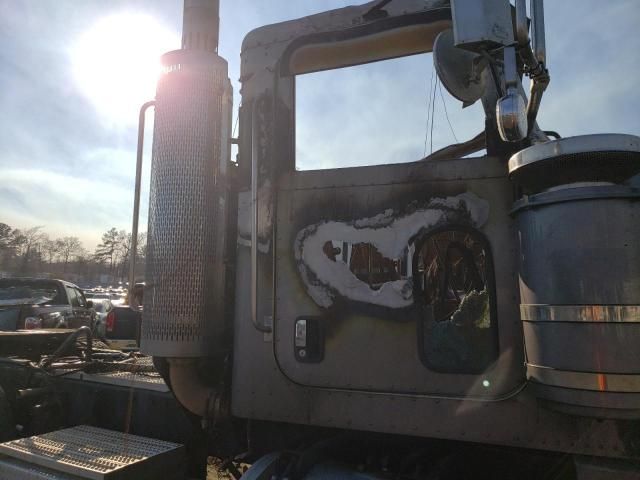 2011 Peterbilt 388