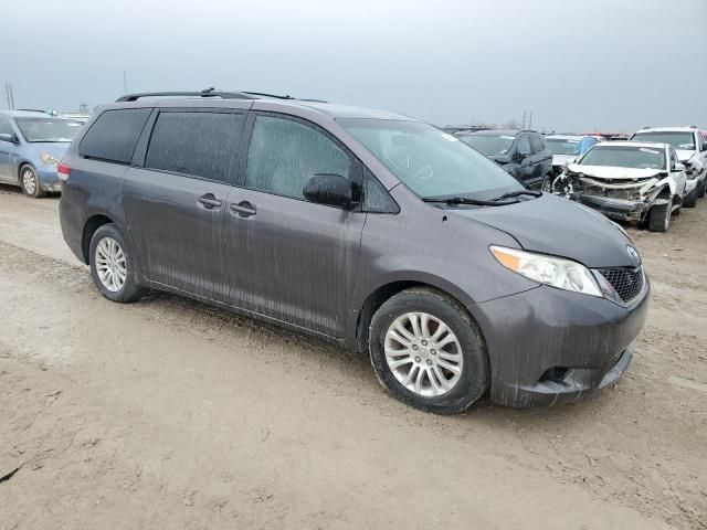 2011 Toyota Sienna XLE