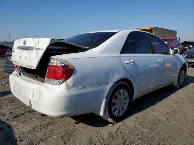 2005 Toyota Camry LE