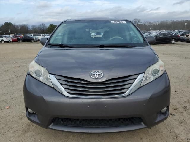 2011 Toyota Sienna XLE