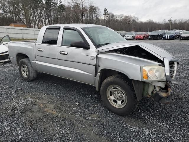 2005 Dodge Dakota Quattro