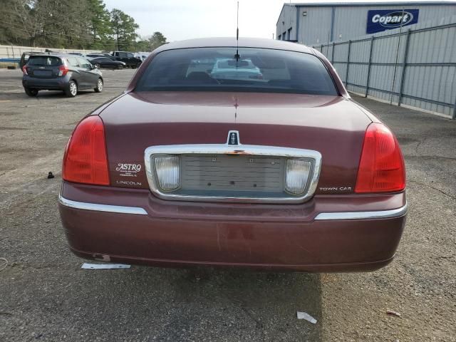 2003 Lincoln Town Car Executive