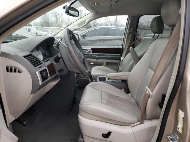 2009 Chrysler Town & Country Touring